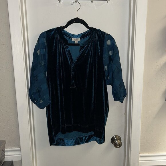 Umgee Teal Velvet V-Neck Small Sheer Puff Sleeve Top Great for the Holidays - Picture 2 of 9